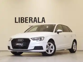 アウディ Ａ３ スポーツバック30TFSI