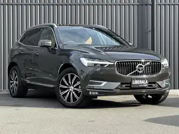 ボルボ ＸＣ６０ D4 AWD インスクリプション