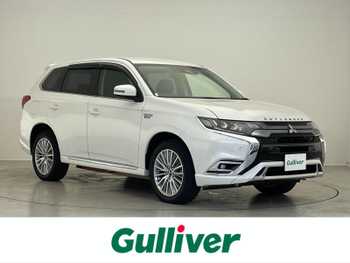 三菱 アウトランダー ＰＨＥＶ G Limited Edition 社外ナビ 充電ケーブル車載 ハーフレザー