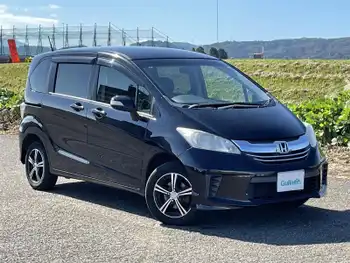 ホンダ フリード G プレミアムエディション 半革シート DTV BT Bカメラ ETC