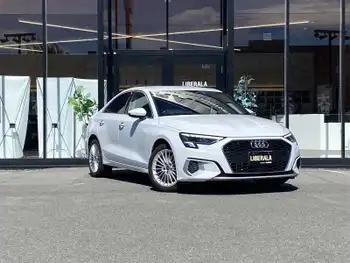 アウディ Ａ３ セダン 30TFSI アドバンスド ACC 純正ナビ Bカメ 温席 ドラレコ 19AW