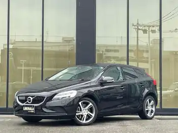 ボルボ Ｖ４０ D4 モメンタム 純正ナビ BLIS パワーシート パドルシフト