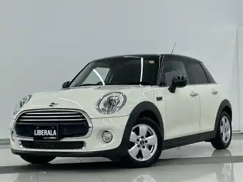 ＭＩＮＩ ミニ  純正ナビ　バックカメラ　オートライト