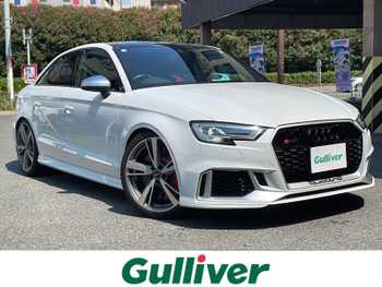 アウディ ＲＳ３  ワンオーナー　サンルーフ　4WDターボ