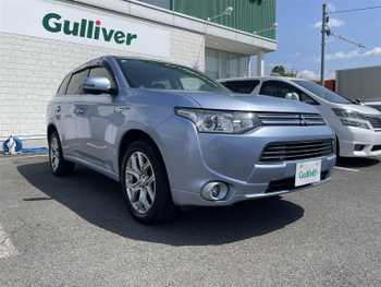 三菱 アウトランダー ＰＨＥＶ G セーフティパッケージ 衝突軽減 充電ケーブル ナビ Bカメラ