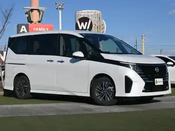 日産 セレナ ハイウェイスター V