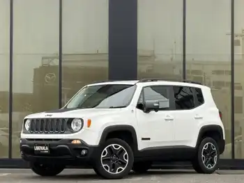 クライスラー・ジープ ジープ レネゲード トレイルホーク