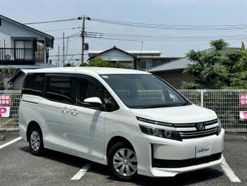トヨタ ヴォクシー X