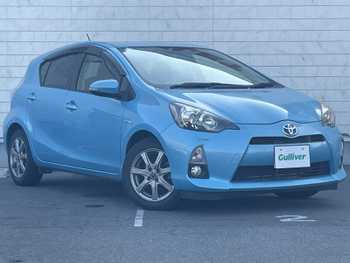 トヨタ アクア S 禁煙車 純正7型ナビ ETC