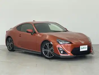 トヨタ ８６ GT 6MT　HKSマフラー　TRDエアロ　純正パーツ