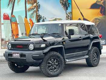 トヨタ ＦＪクルーザー ブラックカラーパッケージ 4WD　リフトアップ　社外タイヤ・ホイール