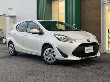 トヨタ アクア S 禁煙車 純正ナビ 衝突軽減 Bカメラ LKA BT