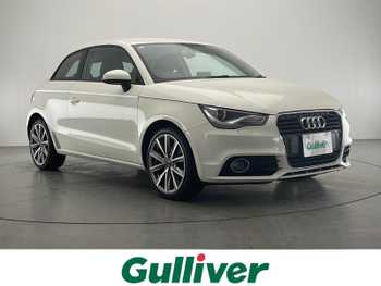 アウディ Ａ１ 1．4TFSI 禁煙車　純正ナビ　パドルシフト　
