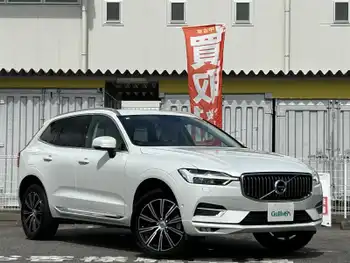 ボルボ ＸＣ６０ T5 AWD インスクリプション /禁煙車 /ルーフレール /ICエアバック