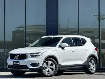 ボルボ ＸＣ４０ T4 モメンタム