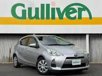 トヨタ アクア S スマートキー 純正ナビ バックカメラ