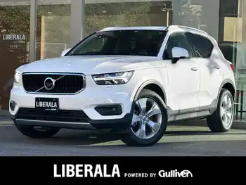 ボルボ ＸＣ４０ T4 モメンタム