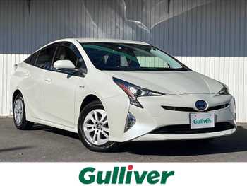 トヨタ プリウス Sセーフティプラス 純正メモリナビフルセグTV　バックカメラ