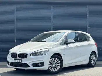 ＢＭＷ ２１８ｄ アクティブツアラー ラグジュアリー コンフォ-ト/パ-キングサポ-トP 黒革 ナビ
