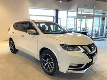 日産 エクストレイル モード・プレミア i