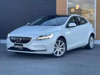 ボルボ Ｖ４０ D4 インスクリプション