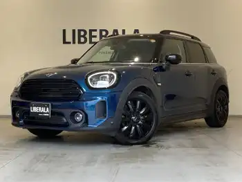 ＭＩＮＩ ＢＭＷ ミニ クロスオーバー クーパー D ボードウォークED 純正ナビ　Bluetooth　シートヒーター