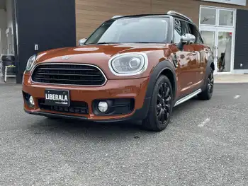 ＭＩＮＩ ミニ クロスオーバー クーパー D 禁煙車 後席モニター 純正ナビ Bカメラ ETC