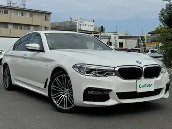 ＢＭＷ ５３０ｉ Mスポーツ 衝突軽減 純正ナビ フルセグ 黒革 ドラレコ