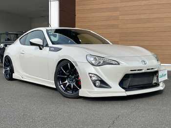 トヨタ ８６ GT 社外18inAW　フルエアロ BLITZ車高調