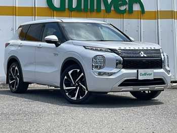 三菱 アウトランダー ＰＨＥＶ P