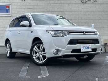 三菱 アウトランダー ＰＨＥＶ G セーフティパッケージ 社外ナビ　バックカメラ　ETC