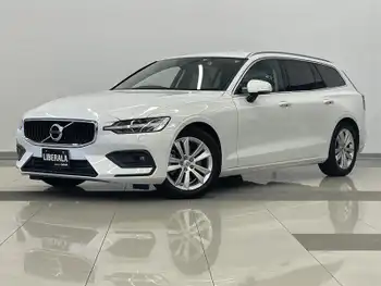 ボルボ Ｖ６０ T5 モメンタム