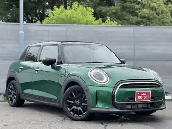 ＭＩＮＩ ＢＭＷ ミニ クーパー 特別仕様プレミアムプラスライン