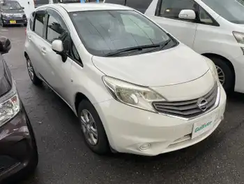 日産 ノート X DIG－S ワンオーナー 純正ホイール装着 ドアバイザ