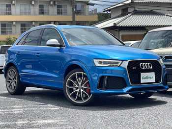 アウディ ＲＳＱ３ 