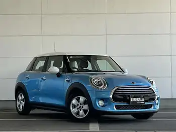 ＭＩＮＩ ミニ クーパー D ユニオンジャックテール/純正ナビ