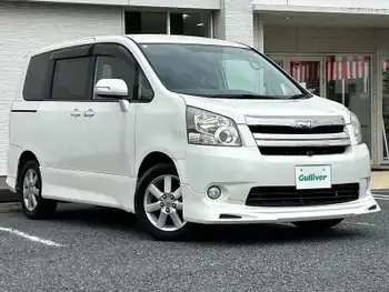 トヨタ ノア Si ナビ Bカメ 天吊りモニター 電動ドア