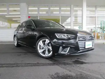 アウディ Ａ４ アバント2.0 TFSI クワトロ スポーツ Sライン P