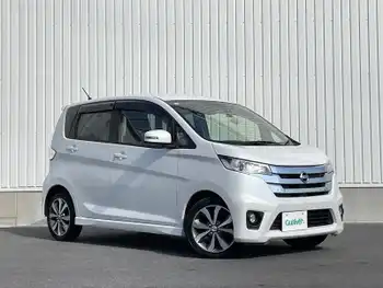 日産 デイズ ハイウェイスターG ☆衝突軽減ブレーキ ☆純正SDナビ(MM114D-W