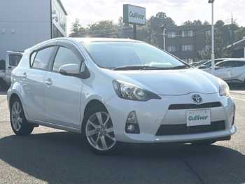 トヨタ アクア S SDナビ Bluetooth バックカメラ LEDライト