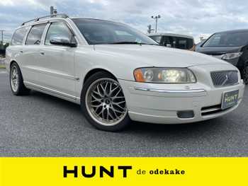 ボルボ Ｖ７０ 2．5T ホワイトパール サンルーフ 黒革シート シートヒーター ETC