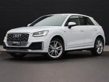 アウディ Ｑ２ 30TFSIスポーツ SラインPKG　純正ナビ　AUDIプレセンス