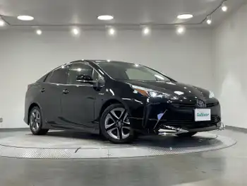 トヨタ プリウス S