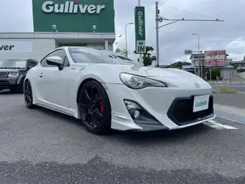 トヨタ ８６ GT TRDエアロ　TEIN車高調　TRDマフラー　