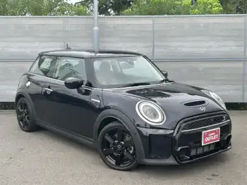 ＭＩＮＩ ＢＭＷ ミニ クーパー S エッセンシャルトリム