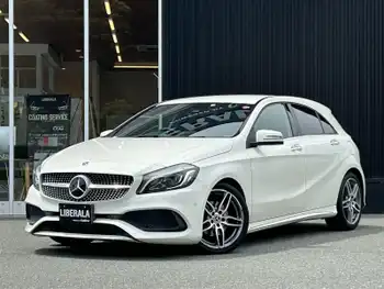 メルセデス・ベンツ Ａ１８０ AMG スタイル 純正ナビ BT フルセグ carplay 半革 BSM