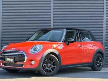 ＭＩＮＩ ミニ クーパー D 中期 衝突軽減B 黒革 ナビBカメラ PDC LED