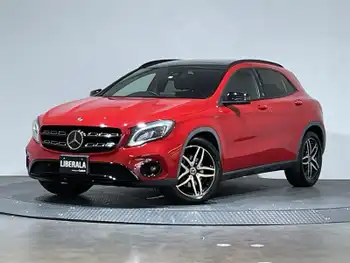 メルセデス・ベンツ ＧＬＡ２５０ 4マチック パノラマサンルーフ ACC シートヒーター