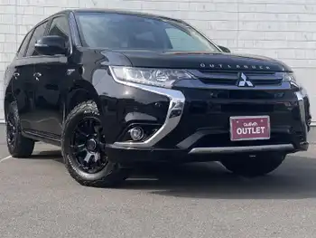 三菱 アウトランダー ＰＨＥＶ G プレミアムパッケージ サンルーフ 純正ナビ 全周囲カメラ ETC