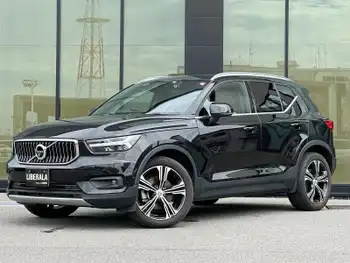 ボルボ ＸＣ４０ T4 AWD インスクリプション